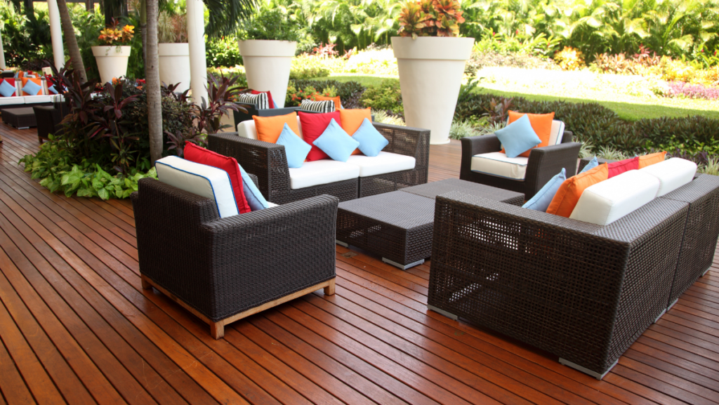 DESIGNING OUTDOOR SPACES FOR HOSPITALITY