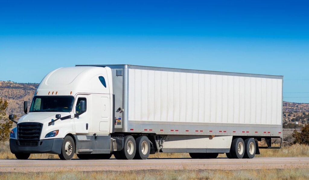 Maximizing Business Efficiency with Semi Trailer Leasing