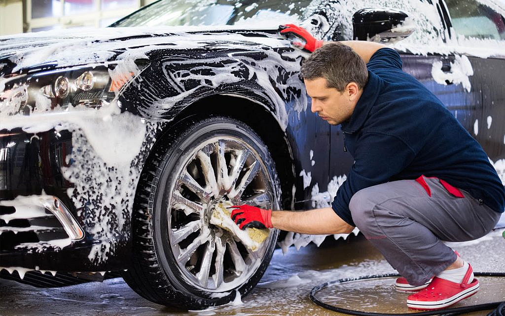 How Mobile Car Wash Services Are Changing Everyday Car Care in Dubai