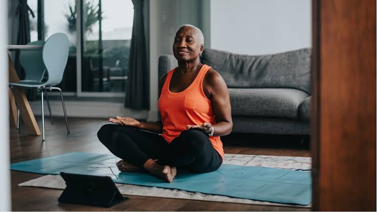 Can Your Daily Yoga Routine Help You Feel Calm and Look Refreshed