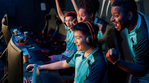 The Rise of Connected Play in Online Gaming