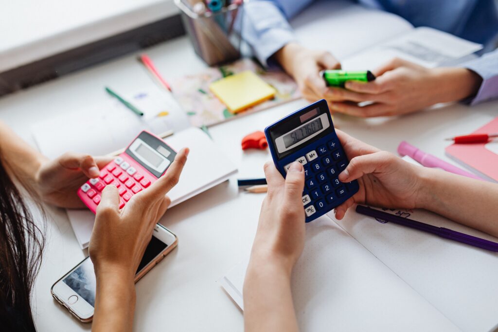 Digital Productivity: Essential Online Tools for Financial Planning, Formal Documentation, and Academic Success