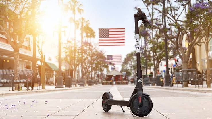 No License, No Problem? The Truth About Riding Electric Scooters Legally in the US